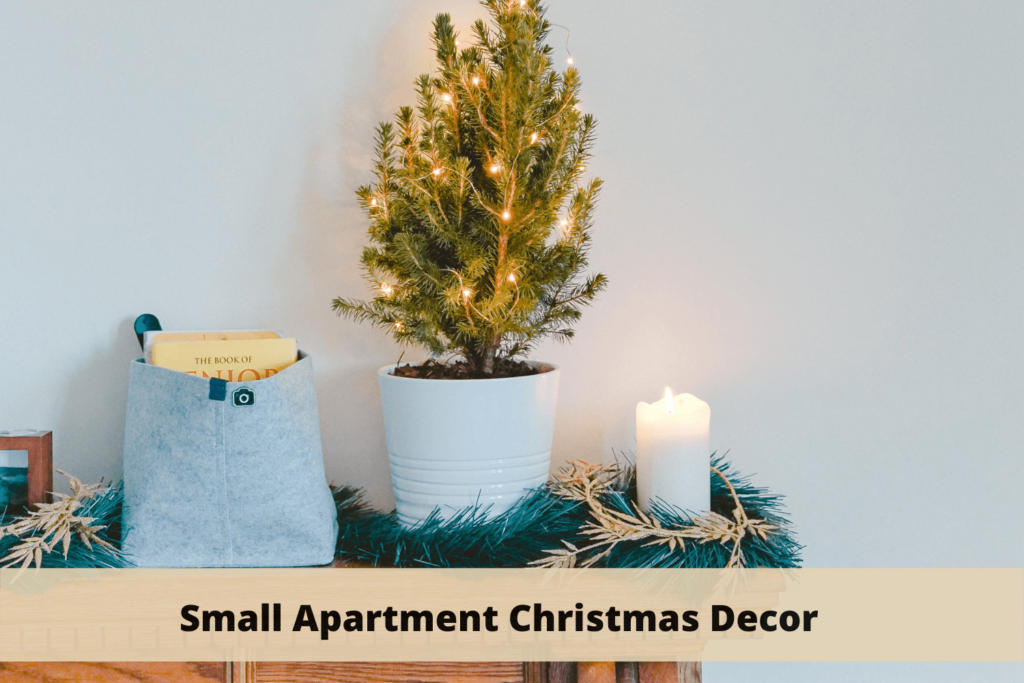 small apartment Christmas decor